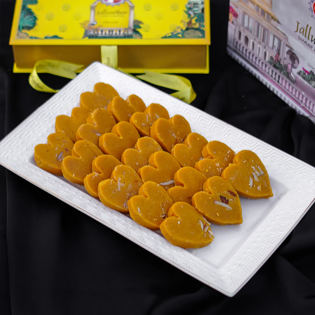 BESAN PAIRAY Desi Ghee